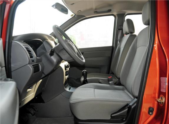 帅客 2013款 改款 1.5L 手动标准型7座 国IV 车厢座椅   前排空间