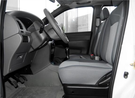 帅客 2013款 改款 1.5L 手动舒适型7座 国V 车厢座椅   前排空间