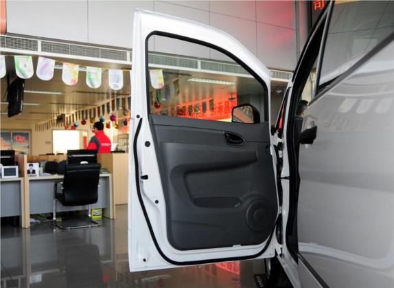 帅客 2013款 改款 1.5L 手动舒适型7座 国V 车厢座椅   前门板