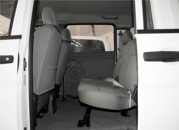 帅客 2013款 改款 1.6L 手动商用型5座 国V 车厢座椅   后排空间