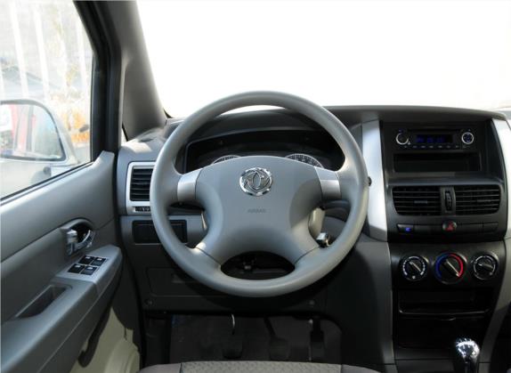 帅客 2013款 改款 1.6L 手动舒适型7座 国V 中控类   驾驶位