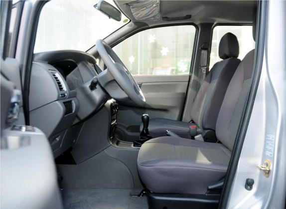 帅客 2013款 改款 1.6L 手动舒适型7座 国V 车厢座椅   前排空间