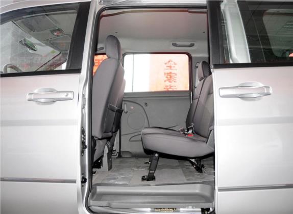 帅客 2013款 改款 1.6L 手动豪华型7座 国V 车厢座椅   后排空间