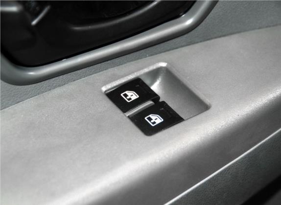 帅客 2014款 1.5L 手动标准型7座 国V 车厢座椅   门窗控制