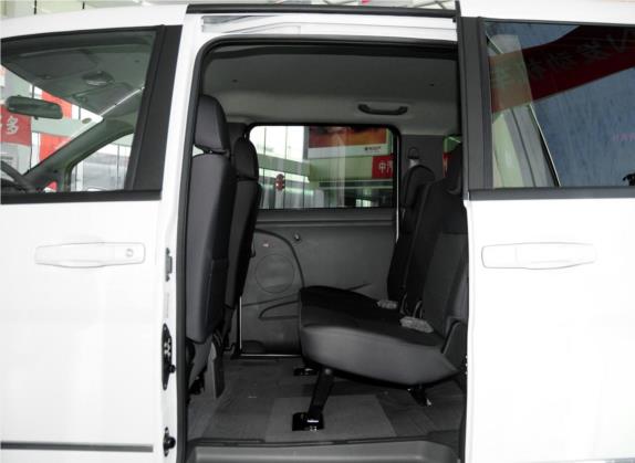 帅客 2014款 1.6L 手动舒适型7座 国V 车厢座椅   后排空间