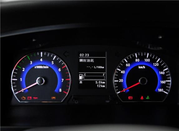 帅客 2014款 1.6L 手动舒适型7座 国V 中控类   仪表盘