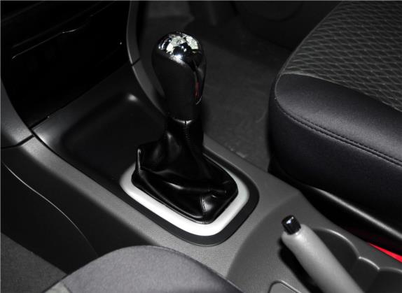 帅客 2014款 1.6L 手动舒适型7座 国V 中控类   挡把