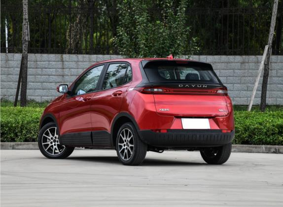 悦虎 2021款 32.85kWh 两驱精灵版 外观   斜后
