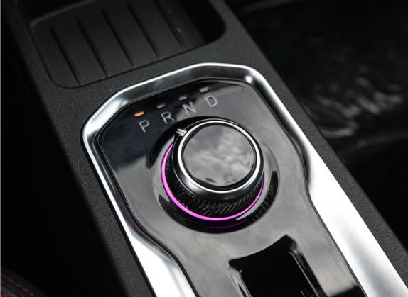 悦虎 2021款 32.85kWh 两驱精灵版 中控类   挡把