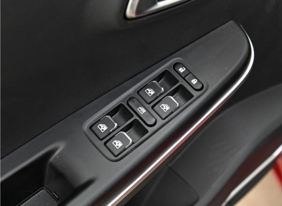 悦虎 2021款 32.85kWh 两驱精灵版 车厢座椅   门窗控制