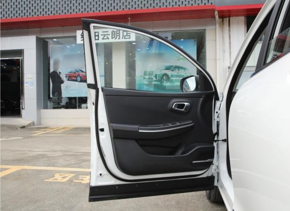 悦虎 2022款 改款 30.66kWh 两驱贵宾版 车厢座椅   前门板