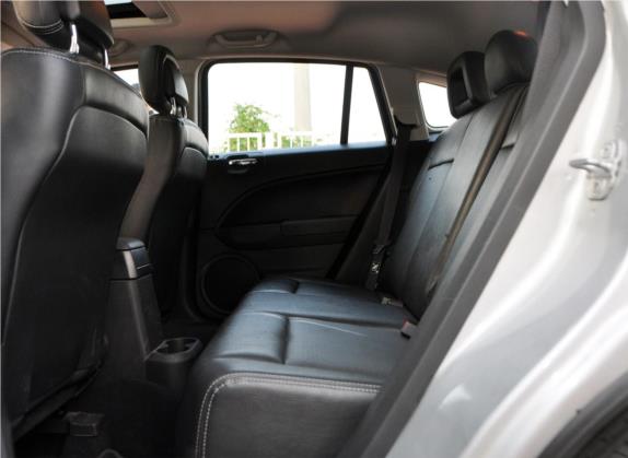 酷搏 2011款 2.0 SXT豪华导航版 车厢座椅   后排空间
