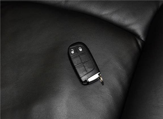 酷威 2016款 2.0TD 四驱旅行版 其他细节类   钥匙