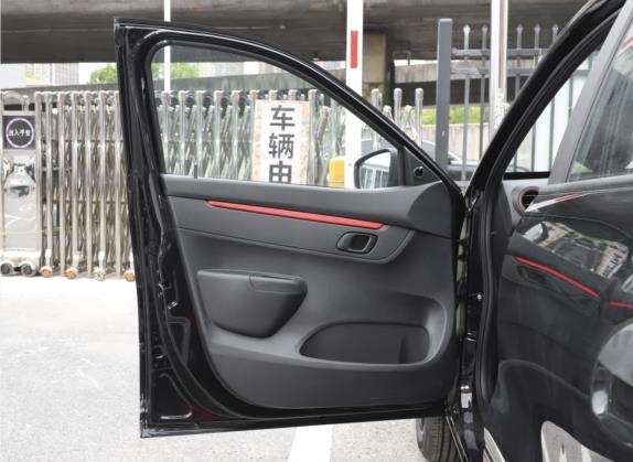 东风EV新能源EX1 2022款 PRO 虎曜版进阶型 车厢座椅   前门板