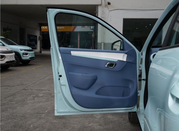 2022款 追风版 351KM 标准型 车厢座椅   前门板