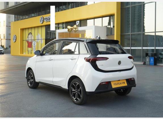 YOUNG光小新 2021款 L400 4座 外观   斜后