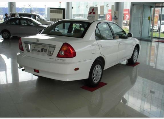 菱帅 2005款 1.6L 手动基本型GLXi 外观   斜后