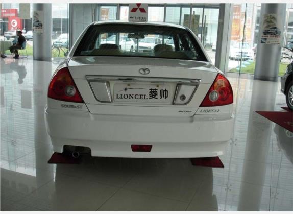 菱帅 2005款 1.6L 手动基本型GLXi 外观   正后