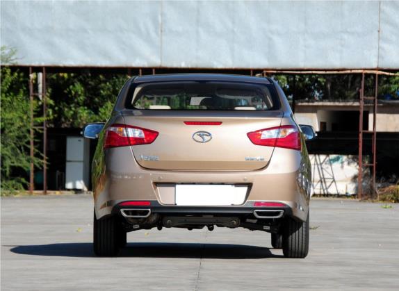 V5菱致 2012款 1.5L 手动舒适型 外观   正后