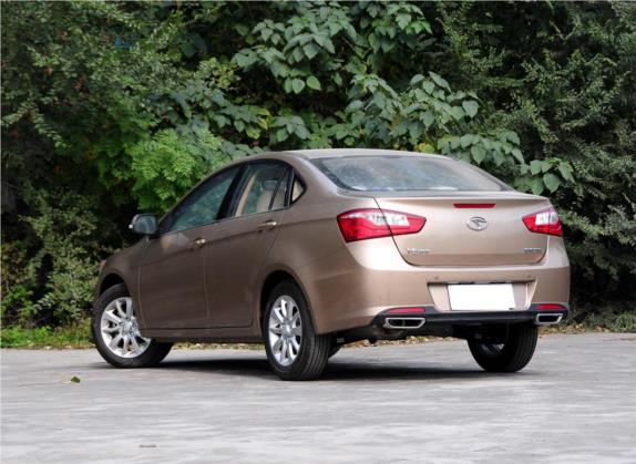 V5菱致 2012款 1.5L CVT舒适型 外观   斜后