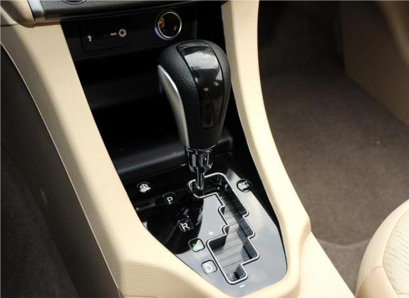 V5菱致 2012款 1.5L CVT舒适型 中控类   挡把