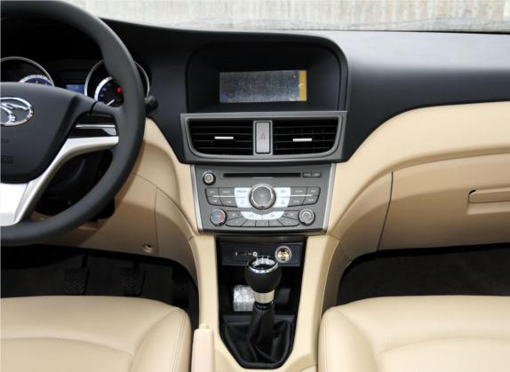 V5菱致 2012款 1.5L 手动豪华型 中控类   中控台