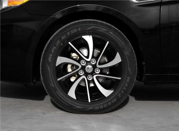 V5菱致 2014款 1.5T 手动趣控型 其他细节类   前轮