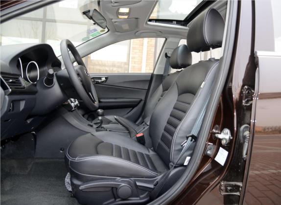 V5菱致 2014款 1.5T 手动智控型 车厢座椅   前排空间
