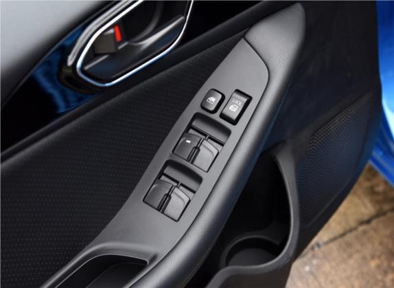 V5菱致 2015款 plus 1.5L CVT智尊型 车厢座椅   门窗控制