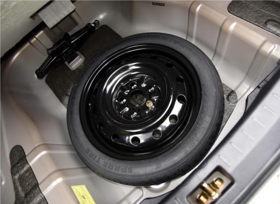 V5菱致 2015款 plus 1.5T 手动智控型 其他细节类   备胎