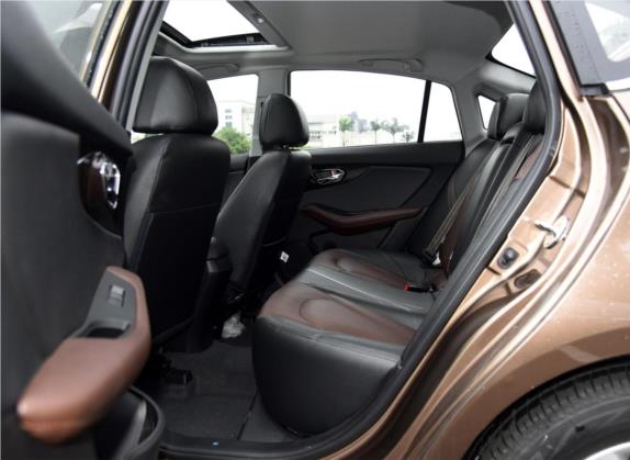V5菱致 2015款 plus 1.5T 手动智控型 车厢座椅   后排空间