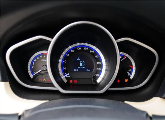 V6菱仕 2013款 1.5L 手动豪华版 中控类   仪表盘