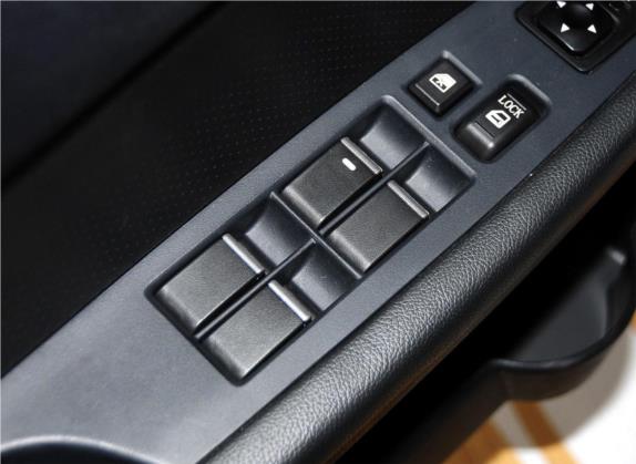 V6菱仕 2014款 1.5T 手动锐控版 车厢座椅   门窗控制