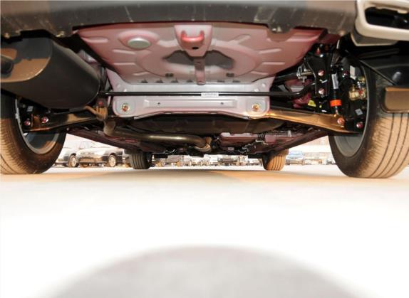V6菱仕 2014款 1.5T 手动智控版 其他细节类   后悬架
