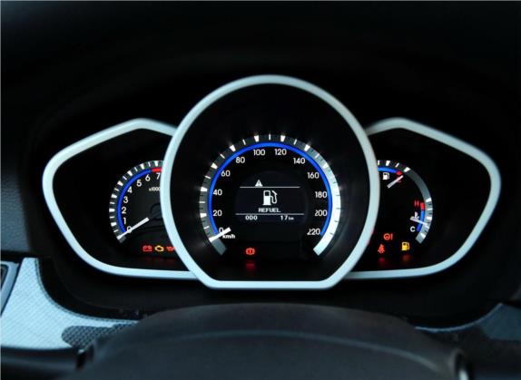 V6菱仕 2014款 1.5T 手动智控版 中控类   仪表盘