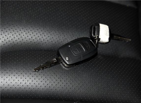 V6菱仕 2015款 CROSS 1.5L 手动智趣型 其他细节类   钥匙