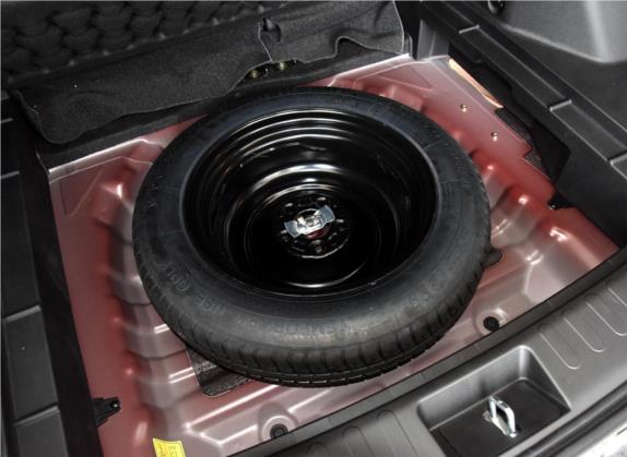 东南DX7 2015款 1.5T 自动尊贵型 其他细节类   备胎