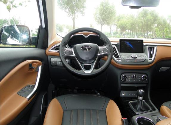 东南DX7 2015款 2.0T 手动运动旗舰型 中控类   驾驶位
