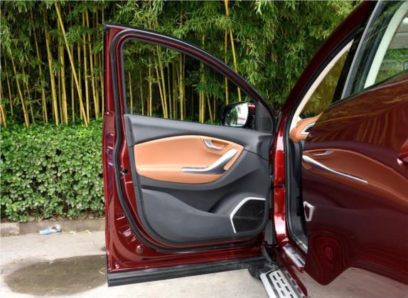 东南DX7 2016款 1.5T 自动荣耀版 车厢座椅   前门板