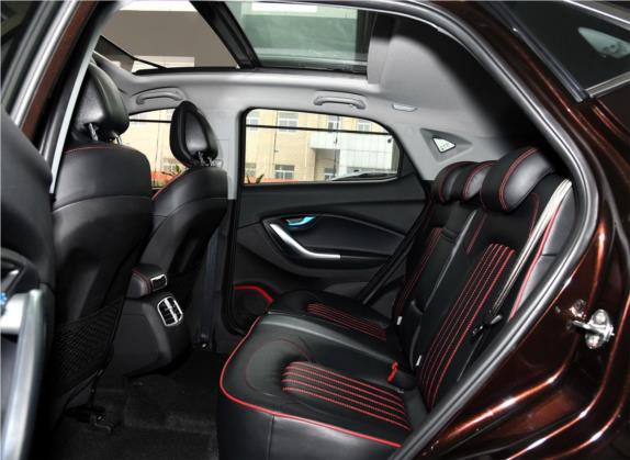 东南DX7 2018款 1.5T 自动荣耀版 车厢座椅   后排空间