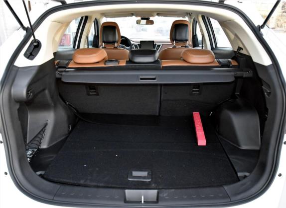 东南DX7 2018款 1.5T 自动尊贵型 车厢座椅   后备厢