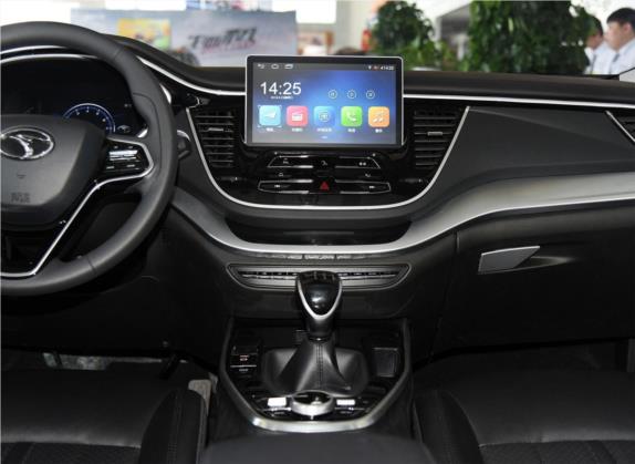 东南DX7 2018款 Prime 1.5T 手动豪华型 国V 中控类   中控台