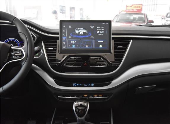 东南DX7 2018款 Prime 1.5T 手动尊贵型 国V 中控类   中控台