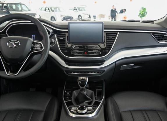 东南DX7 2018款 Prime 1.5T 手动智联星空版 国V 中控类   中控台