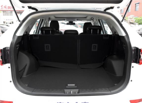 东南DX7 2018款 Prime 1.5T 自动智联星空版 国V 车厢座椅   后备厢