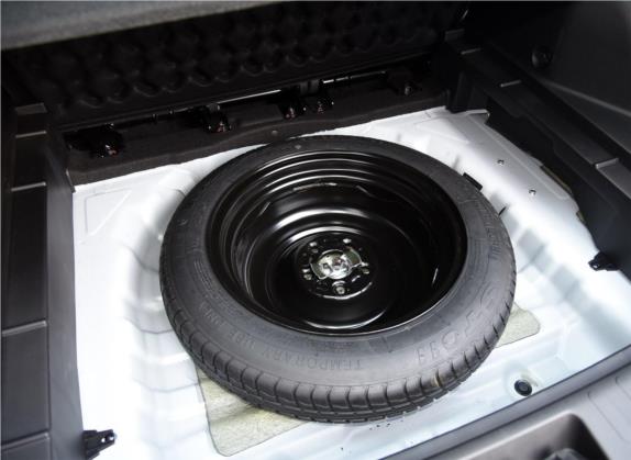 东南DX7 2020款 星跃 1.5T DCT豪华天窗版 其他细节类   备胎