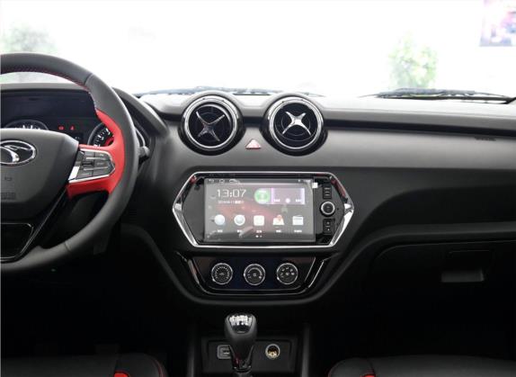 东南DX3 2018款 1.5T SRG 手动旗舰型 中控类   中控台