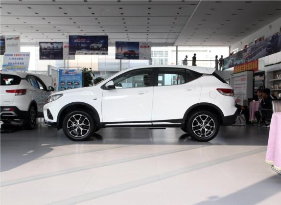 东南DX3 2019款 1.5L 手动豪华型 国VI 外观   正侧