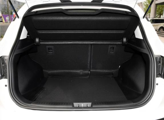 东南DX3 2019款 1.5L 手动豪华型 国V 车厢座椅   后备厢
