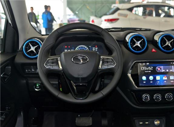 东南DX3新能源 2018款 EV 旗舰型 中控类   驾驶位